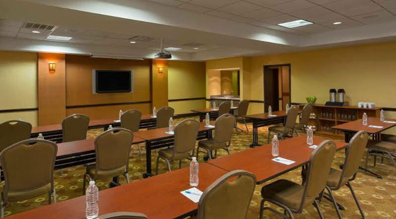 Hyatt Place Топика Экстерьер фото